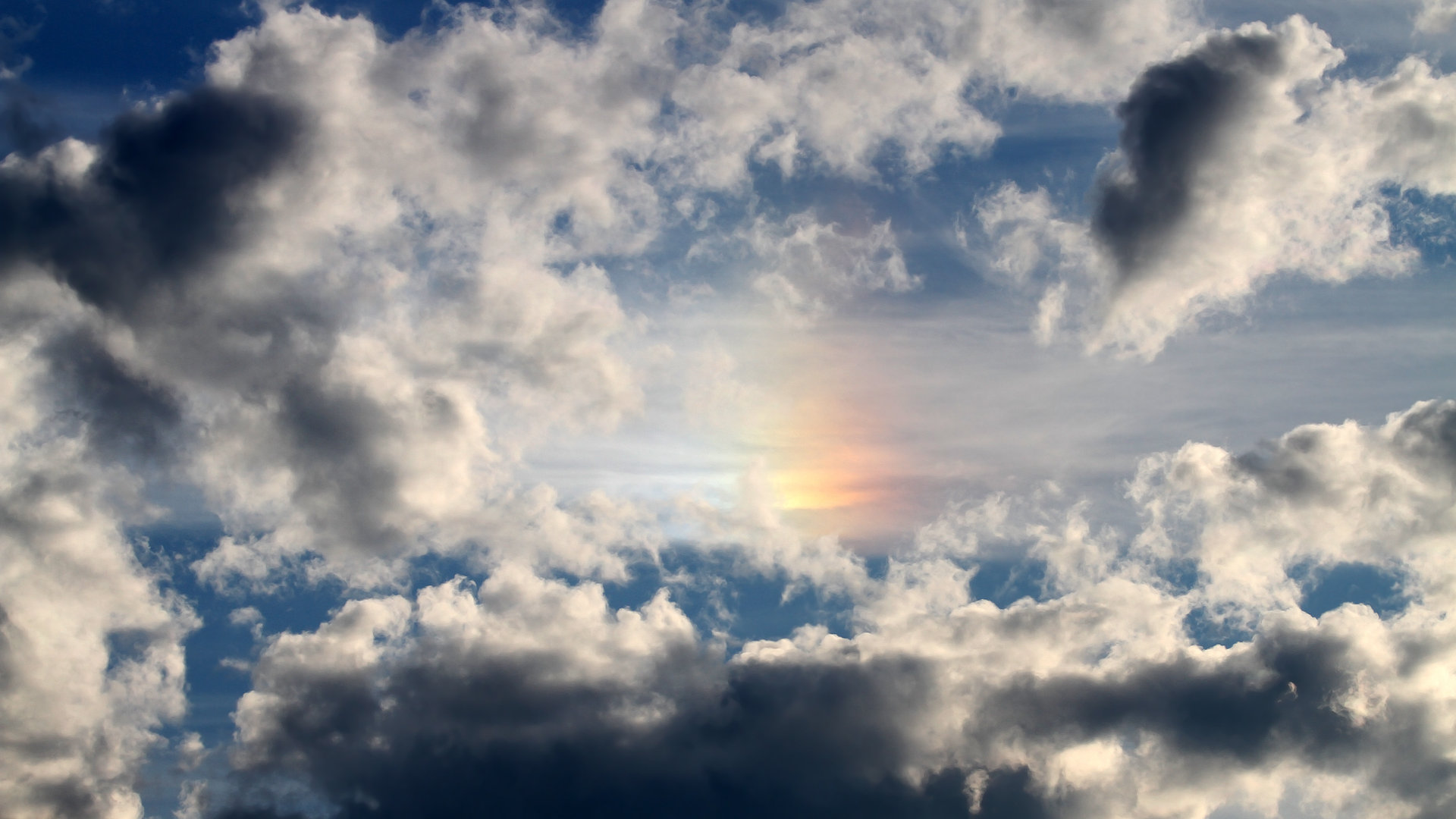 传奇“中场指挥官”:他们在欧冠中扮演的关键角色,足球中场指挥官