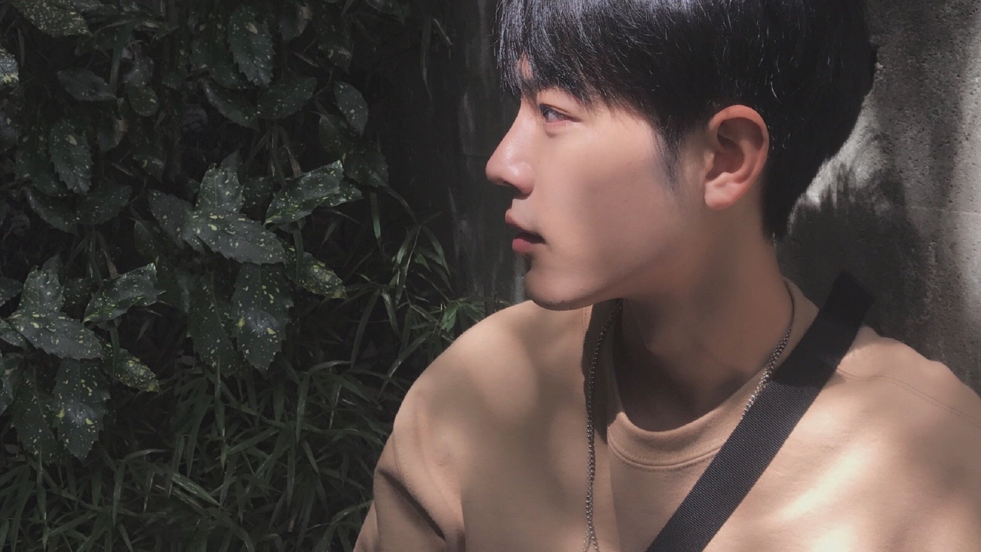 九游游戏中心官网-斯图加特双后腰结构保障中场安全，斯图加特21